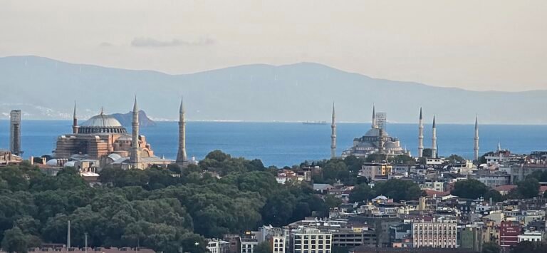 Istanbul, Marmara Region, Turkey — August 5, 2024 · 4:20 PM