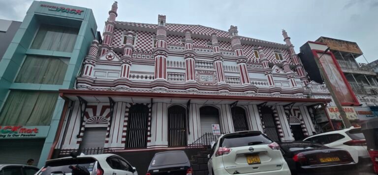 Kandy, Central Province, Sri Lanka — November 14, 2024 · 6:50 AM