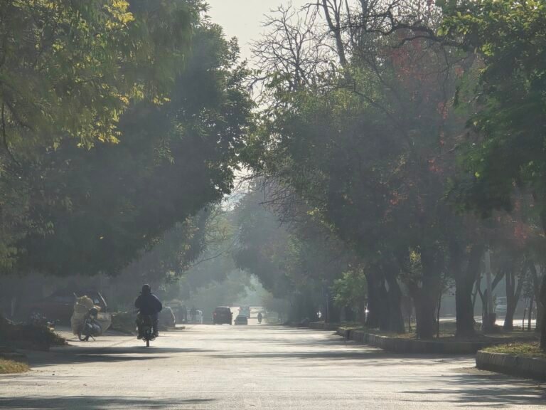Islamabad, Islamabad Capital Territory, Pakistan — November 28, 2025 · 5:25 AM