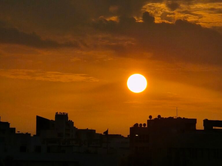 Manama, Capital Governorate, Bahrain — December 13, 2025 · 1:29 PM