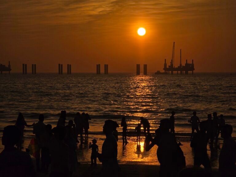 Mumbai, Maharashtra, India — January 15, 2026 · 12:35 PM