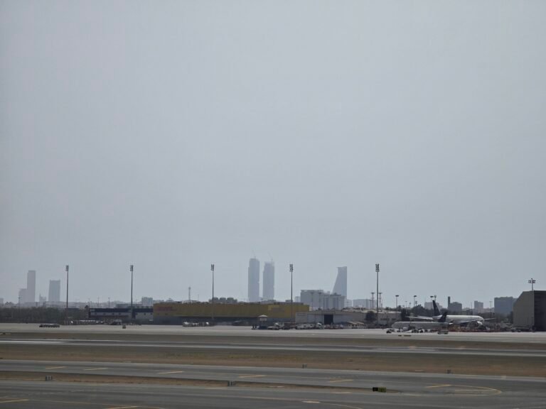 Jeddah, Makkah Region, Saudi Arabia — March 6, 2026 · 11:48 AM