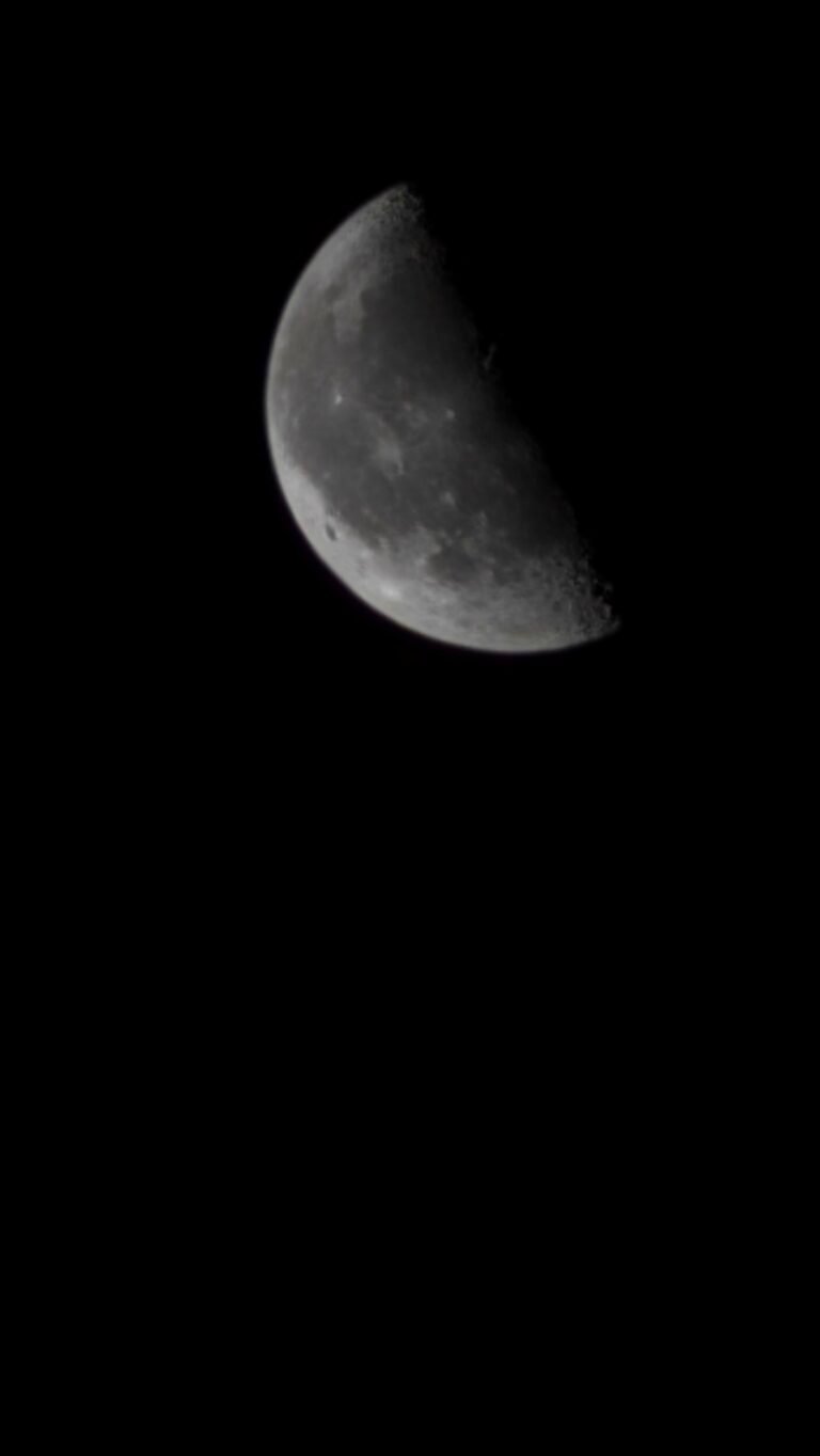 Al Mubarraz, Eastern Province, Saudi Arabia — April 10, 2026 · 12:37 AM