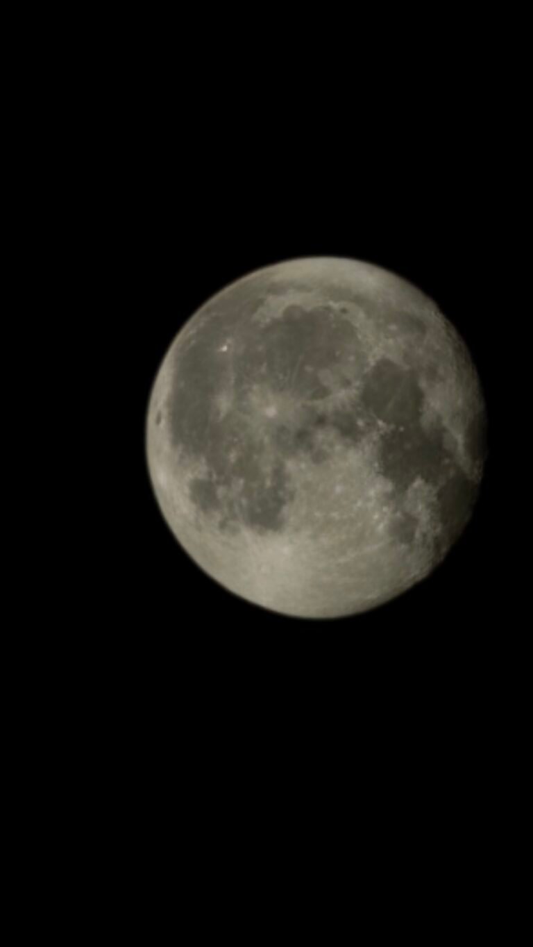 Al Mubarraz, Eastern Province, Saudi Arabia — May 3, 2026 · 11:25 PM